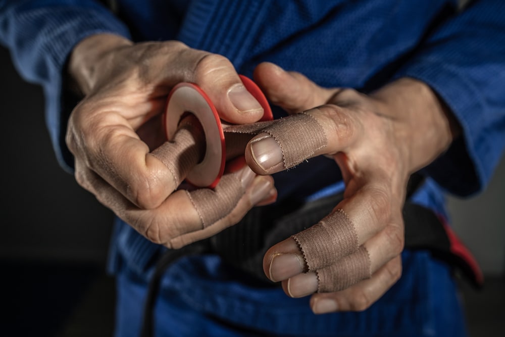 bjj-finger-tape-featured-image